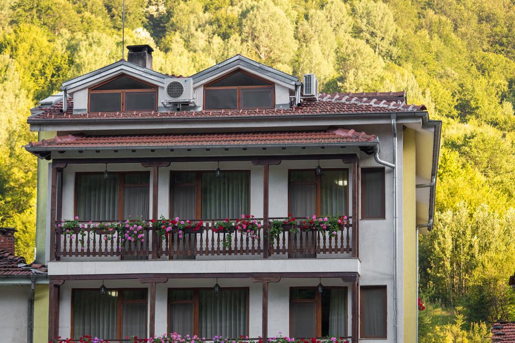 Hera Guest House Cziflik Zewnętrze zdjęcie