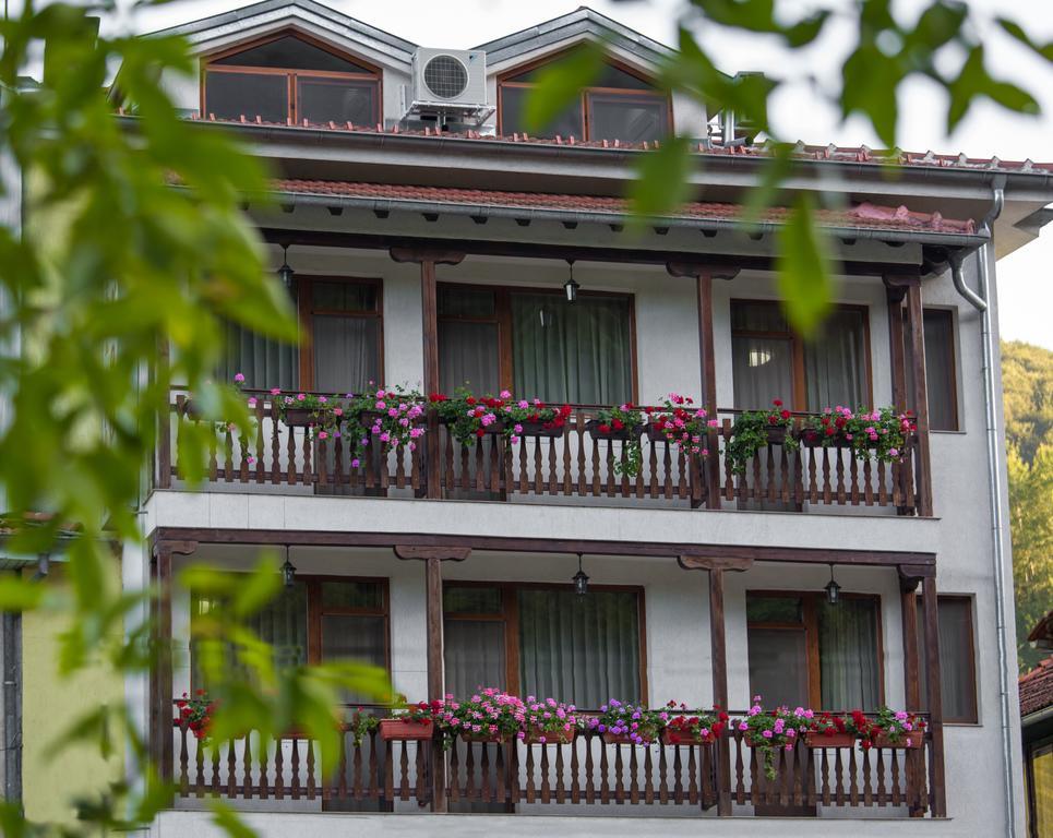 Hera Guest House Cziflik Zewnętrze zdjęcie