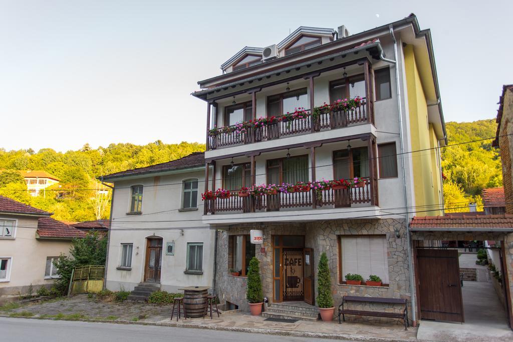 Hera Guest House Cziflik Zewnętrze zdjęcie