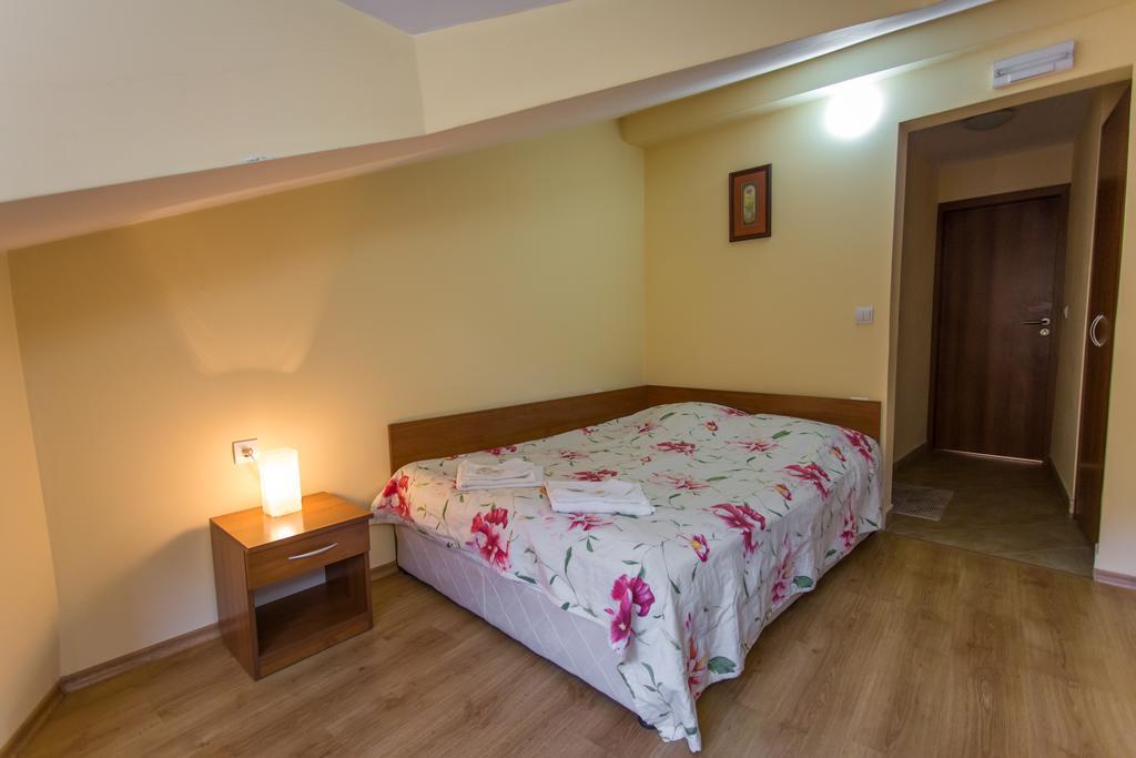 Hera Guest House Cziflik Zewnętrze zdjęcie
