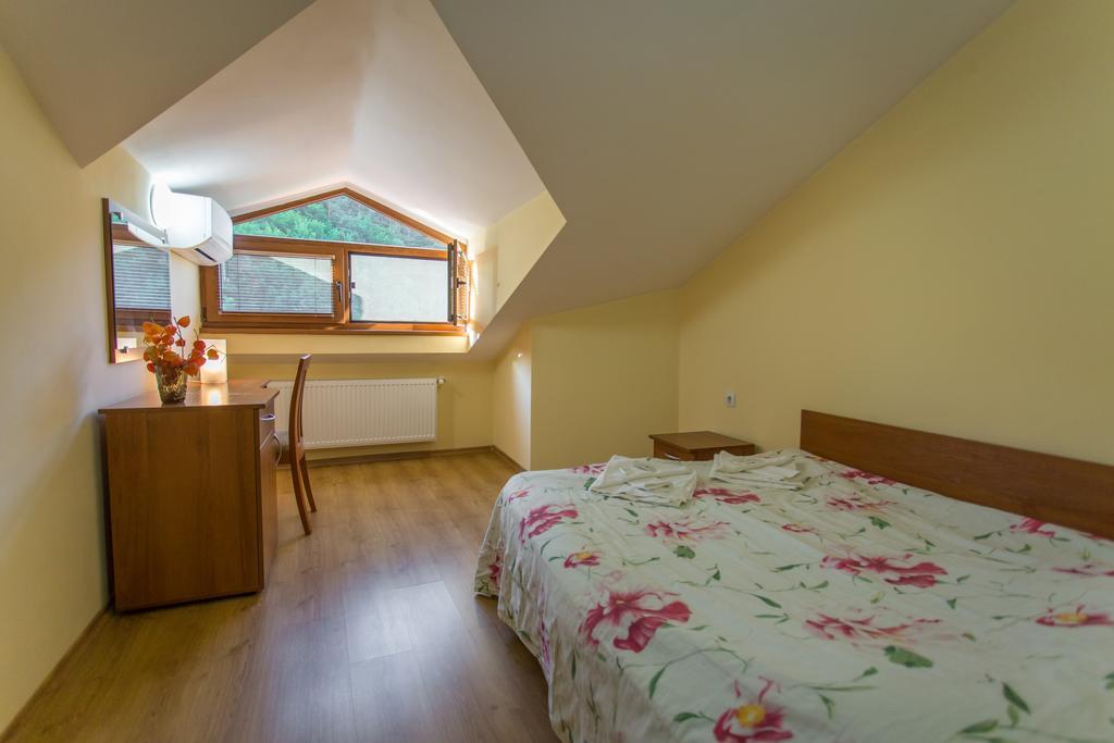 Hera Guest House Cziflik Zewnętrze zdjęcie