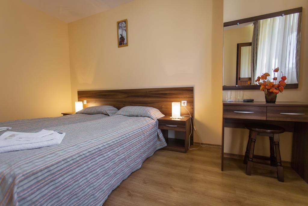 Hera Guest House Cziflik Zewnętrze zdjęcie